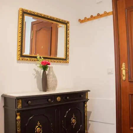 Precioso Apartamento Con Parking En Santiago De Compostela Διαμέρισμα *