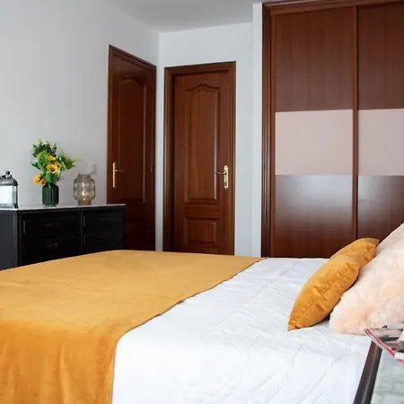 Precioso Apartamento Con Parking En Santiago De Compostela Recesende